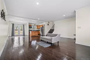 1043 Wilson Blvd, Central Islip, NY 11722 - Photo 4