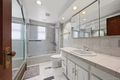 10034 198th Street, Hollis, NY 11423 - Photo 10