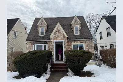 110 Woodside Avenue, Freeport, NY 11520 - Photo 1