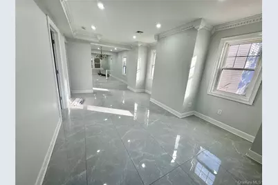 32 A Berkshire Road, Great Neck, NY 11023 - Photo 4