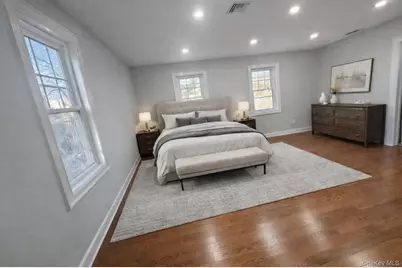 32 A Berkshire Road, Great Neck, NY 11023 - Photo 8