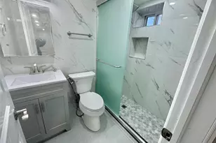 32 A Berkshire Rd, Great Neck, NY 11023 - Photo 30