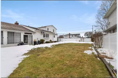 181 Sycamore Avenue, Bethpage, NY 11714 - Photo 32