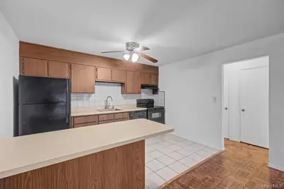 1840 Crompond Road #2A3, Peekskill, NY 10566 - Photo 8