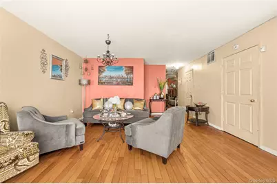 592 Beech Terrace, Bronx, NY 10454 - Photo 2