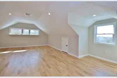 23 Robert Road, Poughkeepsie, NY 12603 - Photo 32