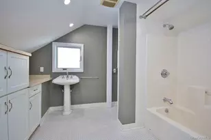 23 Robert Rd, Poughkeepsie, NY 12603 - Photo 24