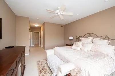 113 Windwatch Drive, Hauppauge, NY 11788 - Photo 24