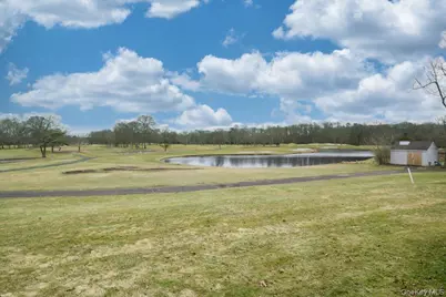 113 Windwatch Drive, Hauppauge, NY 11788 - Photo 38