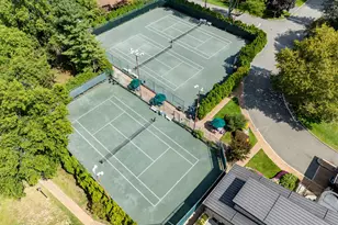 261 Vista Dr, Jericho, NY 11753 - Photo 42