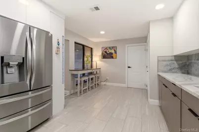 261 Vista Drive, Jericho, NY 11753 - Photo 16