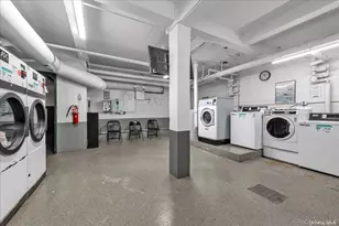 175-06 Devonshire Rd, Jamaica, NY 11432 - Photo 12