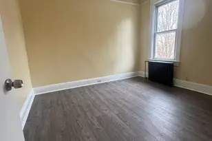 141 Voss Ave, Yonkers, NY 10703 - Photo 8