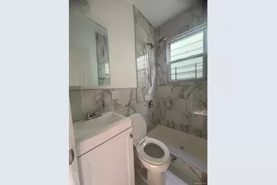 141 Voss Avenue, Yonkers, NY 10703 - Photo 6