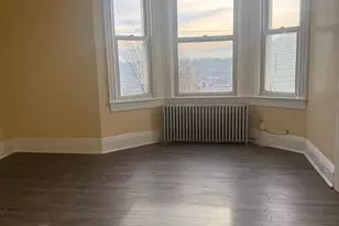 141 Voss Ave, Yonkers, NY 10703 - Photo 2