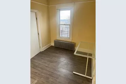 141 Voss Avenue, Yonkers, NY 10703 - Photo 16