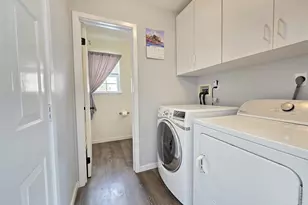 23 Apple Ln, Medford, NY 11763 - Photo 10