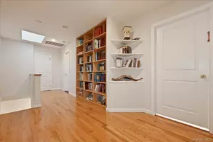 734 Berry Ct, West Hempstead, NY 11552 - Photo 18