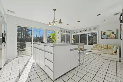 734 Berry Court, West Hempstead, NY 11552 - Photo 10