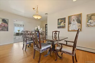 734 Berry Ct, West Hempstead, NY 11552 - Photo 6