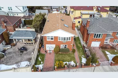 157-11 Cryders Lane, Whitestone, NY 11357 - Photo 2