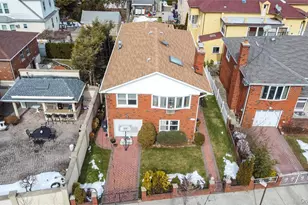 157-11 Cryders Ln, Whitestone, NY 11357 - Photo 2