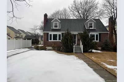 240 Woodfield Road, West Hempstead, NY 11552 - Photo 2