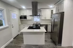 240 Woodfield Rd, West Hempstead, NY 11552 - Photo 10