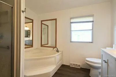 20 Oak St, Wurtsboro, NY 12790 - Photo 10
