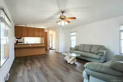 20 Oak St, Wurtsboro, NY 12790 - Photo 2