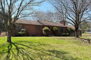 609 New Paltz Rd, Highland, NY 12528 - Photo 2