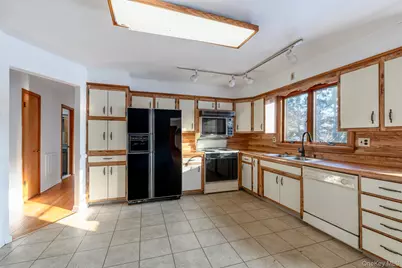 609 New Paltz Road, Highland, NY 12528 - Photo 14