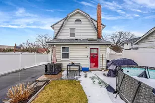 2270 Edna Ct, Baldwin, NY 11510 - Photo 4