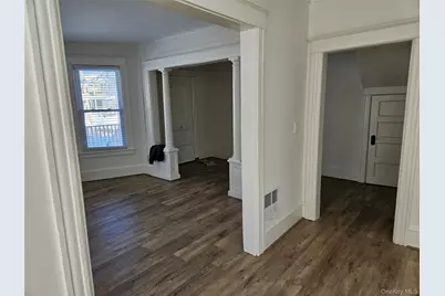 10 Fox Terr, Poughkeepsie, NY 12601 - Photo 4