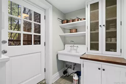 205 Puritan Avenue, Forest Hills, NY 11375 - Photo 24