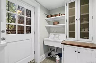 2-05 Puritan Ave, Forest Hills, NY 11375 - Photo 24