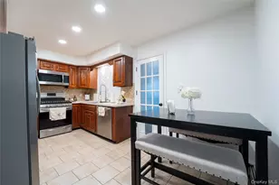 1925 Radcliff Ave, Bronx, NY 10462 - Photo 6