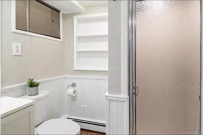 1925 Radcliff Avenue, Bronx, NY 10462 - Photo 18