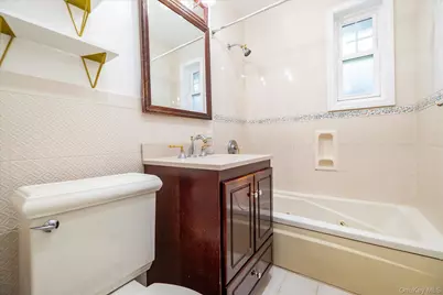 22930 Kingsbury Avenue #upper, Oakland Gardens, NY 11364 - Photo 12