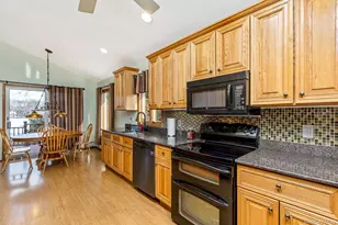 173 Fifty Acre Rd S, Smithtown, NY 11787 - Photo 20