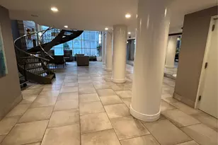 100 Cutter Mill Rd, Great Neck, NY 11021 - Photo 14