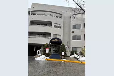 100 Cuttermill Road #1B, Great Neck, NY 11021 - Photo 2