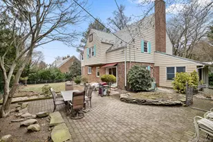 53 Somerset Dr S, Great Neck, NY 11020 - Photo 22