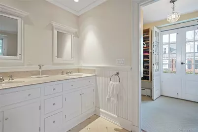 650 Ely Avenue, Pelham, NY 10803 - Photo 18