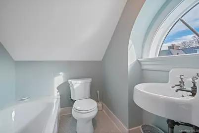 650 Ely Avenue, Pelham, NY 10803 - Photo 28