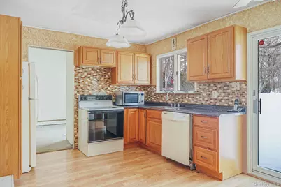 73 Morton Street, Port Jefferson Station, NY 11776 - Photo 10