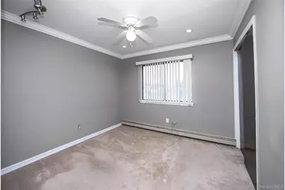 1259 Jerusalem Avenue, Merrick, NY 11566 - Photo 32