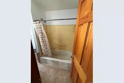 1580 Castleton Avenue, New York, NY 10302 - Photo 6