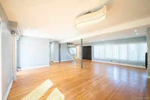 149-62 Powells Cove Blvd, Whitestone, NY 11357 - Photo 2