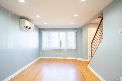 149-62 Powells Cove Boulevard, Whitestone, NY 11357 - Photo 6